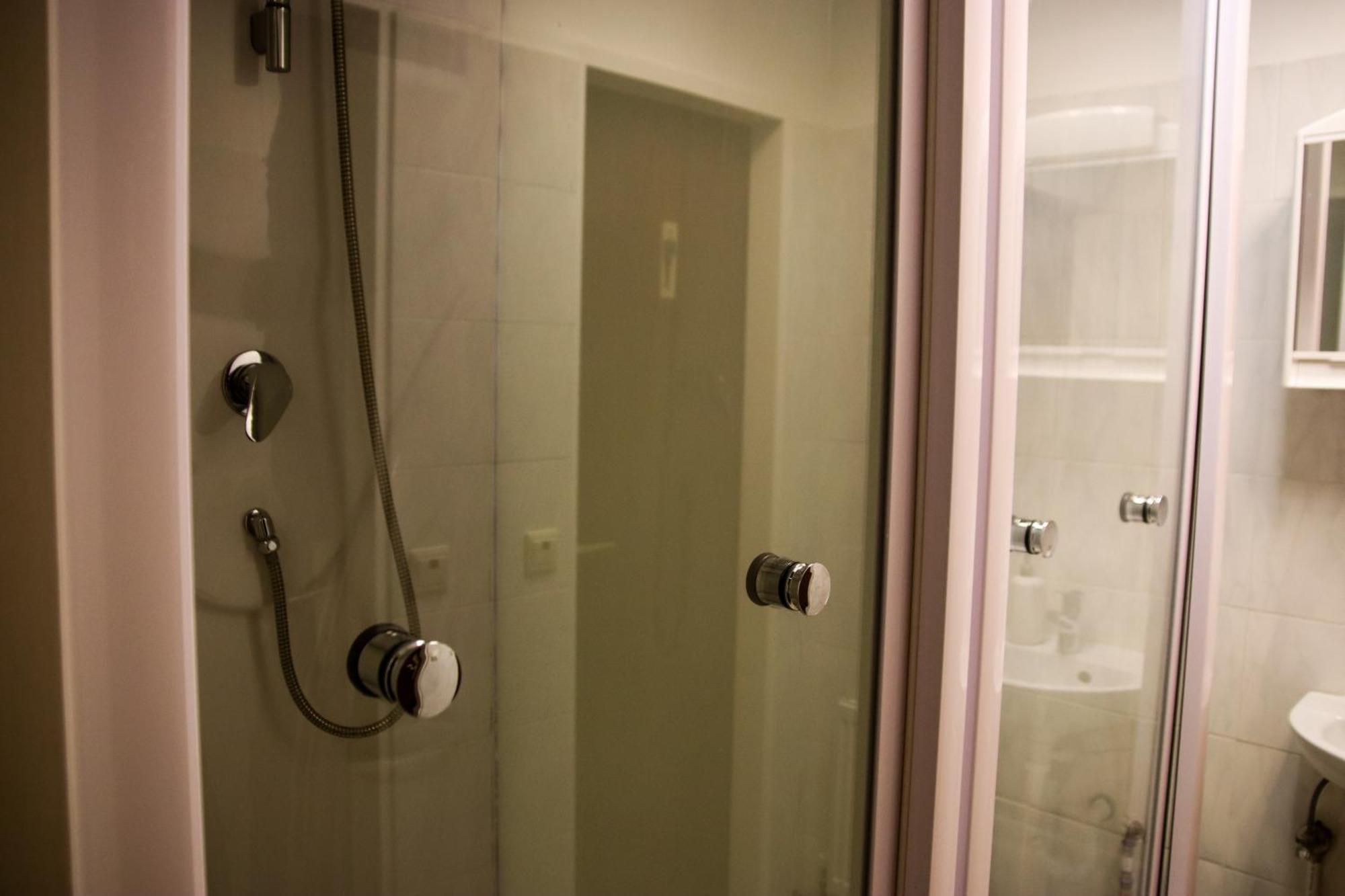 Melange Rooms Wenen Buitenkant foto